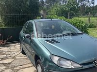 Usado Peugeot 206 75 CV (55 kW) 2000 Verde Berlina
