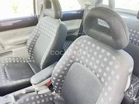 Usado VW New Beetle 102 CV (75 kW) 2002 Azul Utilitario