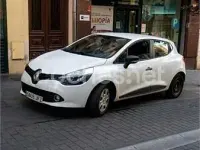 Usado Renault Clio IV Authentique 75 CV (55 kW) 2015 Blanco Berlina