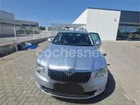Usado Skoda Superb Ambition 105 CV (77 kW) 2010 Gris / plata Familiar