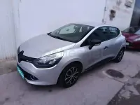 Usado Renault Clio IV Authentique 75 CV (55 kW) 2015 Gris / plata Berlina