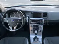 Usado Volvo V60 CC Momentum 150 CV (110 kW) 2017 Blanco Familiar