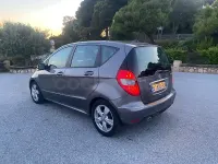Käytetty Mercedes A180 Avantgarde 109 HP (80 kW) 2010 Musta Tila-auto