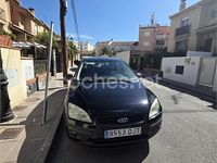 Usado Ford Focus Ghia 109 CV (80 kW) 2005 Negro Berlina