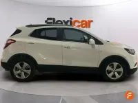 Usado Opel Mokka Selective 140 CV (102 kW) 2019 Blanco SUV