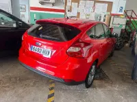 Usado Ford Focus Trend 115 CV (84 kW) 2014 Rojo Berlina