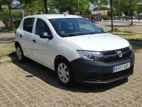 Usado Dacia Sandero Base 73 CV (53 kW) 2017 Blanco Berlina
