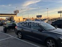 Usado Ford Focus Trend 120 CV (88 kW) 2019 Gris / plata Familiar