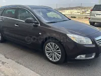 Usado Opel Insignia Eco 160 CV (117 kW) 2012 Marrón Familiar
