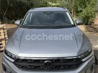 Usado VW T-Roc Life 110 CV (80 kW) 2022 Gris / plata SUV