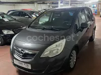 Usado Opel Meriva Expression 95 CV (69 kW) 2012 Gris / plata Monovolumen