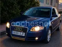 Usado Audi A4 140 CV (102 kW) 2005 Azul Berlina