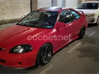 Usado Honda Civic SR 125 CV (91 kW) 2000 Rojo Coupe
