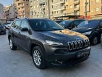 Usado Jeep Cherokee Longitude 140 CV (102 kW) 2014 Gris / plata SUV