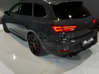 Usado Seat Leon 4Drive 300 CV (220 kW) 2019 Gris / plata Familiar