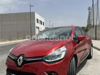 Usado Renault Clio IV Zen 90 CV (66 kW) 2018 Rojo Berlina