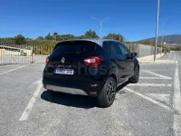 Usado Renault Captur 90 CV (66 kW) 2015 Negro SUV