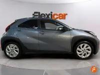 Usado Toyota Aygo 72 CV (52 kW) 2024 Gris