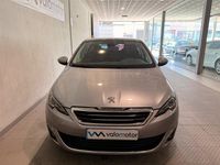 Usado Peugeot 308 Allure 92 CV (67 kW) 2014 Gris / plata Berlina