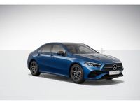 Usado Mercedes A200 AMG line 150 CV (110 kW) 2025 Spektral blue  metallic paint Berlina