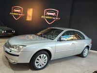 Usado Ford Mondeo Ambiente 115 CV (84 kW) 2005 Gris / plata Berlina