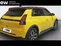 Usado Renault 5 E-Tech Techno 88 kW (120 CV) 2025 Amarillo Berlina
