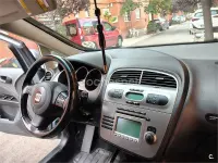 Usado Seat Altea Stylance 140 CV (102 kW) 2005 Gris / plata Monovolumen
