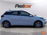 Usado Hyundai i20 100 CV (73 kW) 2020 Blanco Berlina