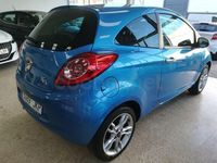 Usado Ford Ka Trend 69 CV (50 kW) 2015 Azul Berlina