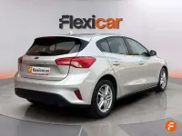 Usado Ford Focus Trend 95 CV (69 kW) 2020 Gris Utilitario