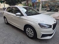 Usado Skoda Fabia Ambition 80 CV (58 kW) 2022 Blanco Utilitario
