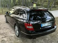 Usado Mercedes C200 Avantgarde 136 CV (100 kW) 2011 Negro Familiar