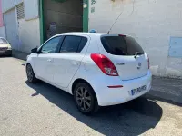 Usado Hyundai i20 85 CV (62 kW) 2014 Blanco Utilitario