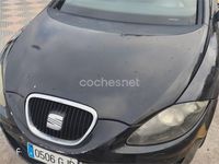 Usado Seat Leon Sport 140 CV (102 kW) 2008 Negro Utilitario