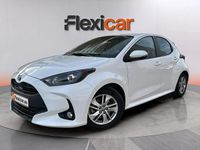 Usado Toyota Yaris Hybrid Business Edition 116 CV (85 kW) 2022 Blanco Utilitario