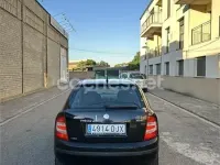 Usado Skoda Fabia 64 CV (47 kW) 2005 Negro Berlina