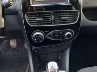 Usado Renault Clio LIMITED 90 CV (66 kW) 2017 Gris Utilitario