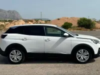 Usado Peugeot 3008 Allure 120 CV (88 kW) 2017 Blanco SUV