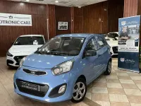 Usado Kia Picanto 69 CV (50 kW) 2013 Azul Utilitario