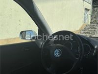 Usado VW Golf IV 110 CV (80 kW) 2002 Gris / plata Berlina