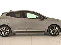 Usado Renault Clio V Techno 145 CV (106 kW) 2025 Gris Berlina