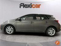 Usado Toyota Auris Active 116 CV (85 kW) 2018 Gris Utilitario