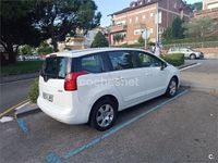 Usado Peugeot 5008 Active 120 CV (88 kW) 2016 Blanco Monovolumen