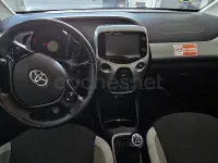 Usado Toyota Aygo X-clusiv 69 CV (50 kW) 2017 Gris / plata Utilitario