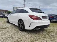 Usado Mercedes CLA220 Shooting Brake 170 CV (125 kW) 2019 Blanco Familiar