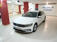Usado VW Passat 122 CV (89 kW) 2022 Blanco Familiar