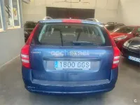 Usado Kia Ceed 90 CV (66 kW) 2008 Azul Utilitario