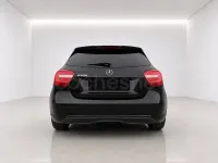 Usado Mercedes A180 Style 122 CV (89 kW) 2014 Negro Berlina