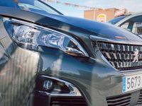 Usado Peugeot 3008 Active 131 CV (96 kW) 2020 Gris SUV