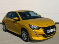 Usado Peugeot 208 Active 75 CV (55 kW) 2021 Amarillo Utilitario